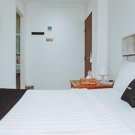 Hotel Ds Colive Marina Airport Semarang Esterno foto