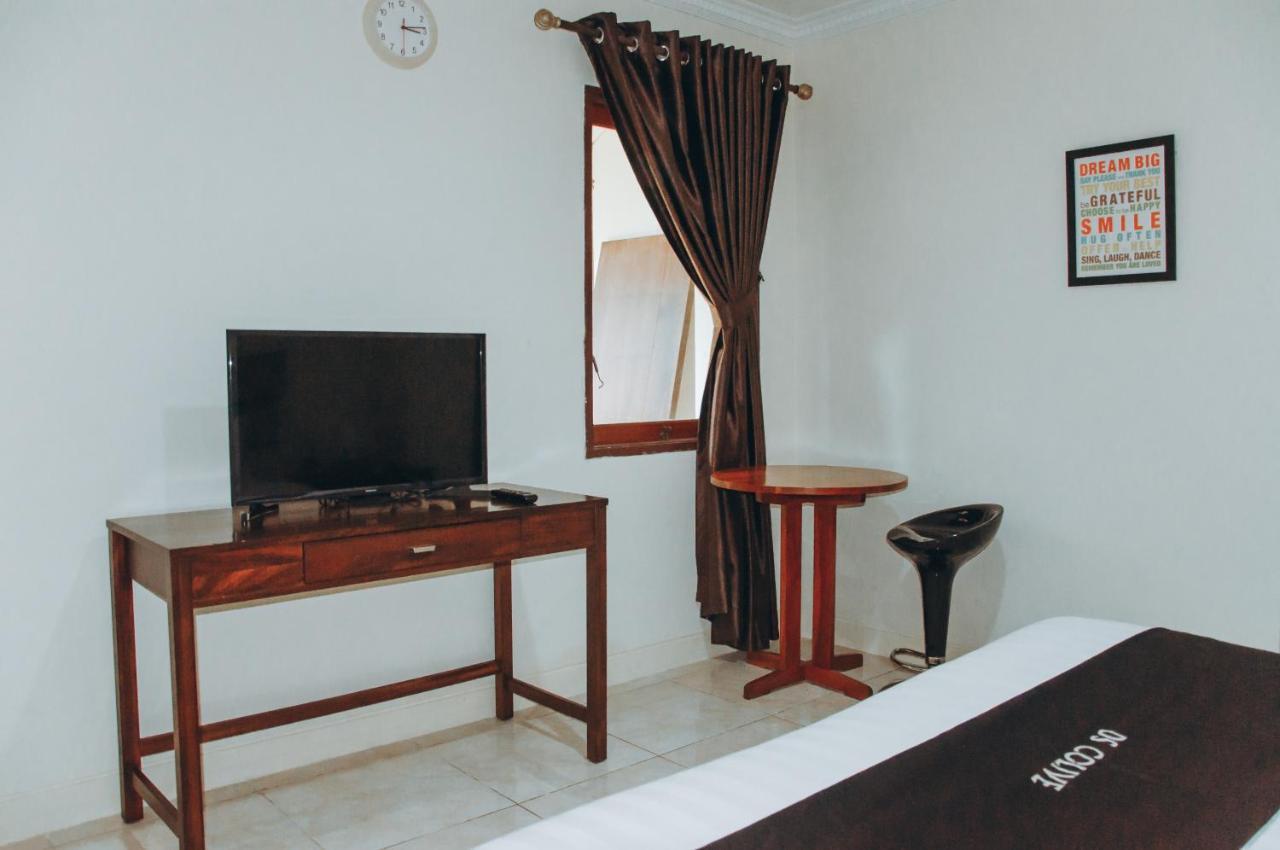 Hotel Ds Colive Marina Airport Semarang Esterno foto
