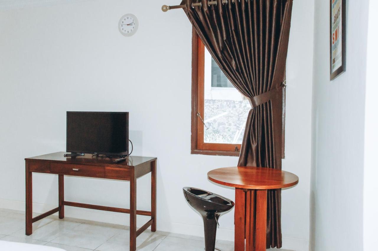 Hotel Ds Colive Marina Airport Semarang Esterno foto